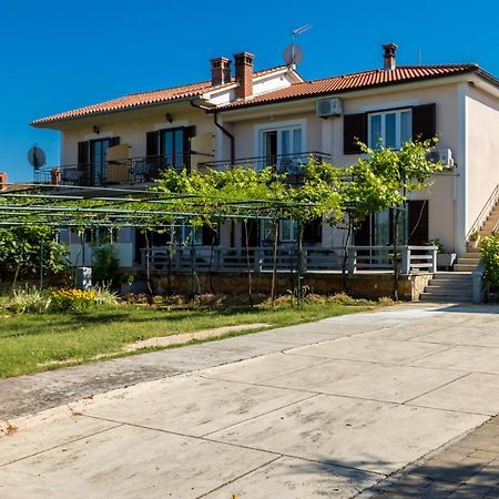 Apartments And Rooms Kod Keti Malinska Luaran gambar