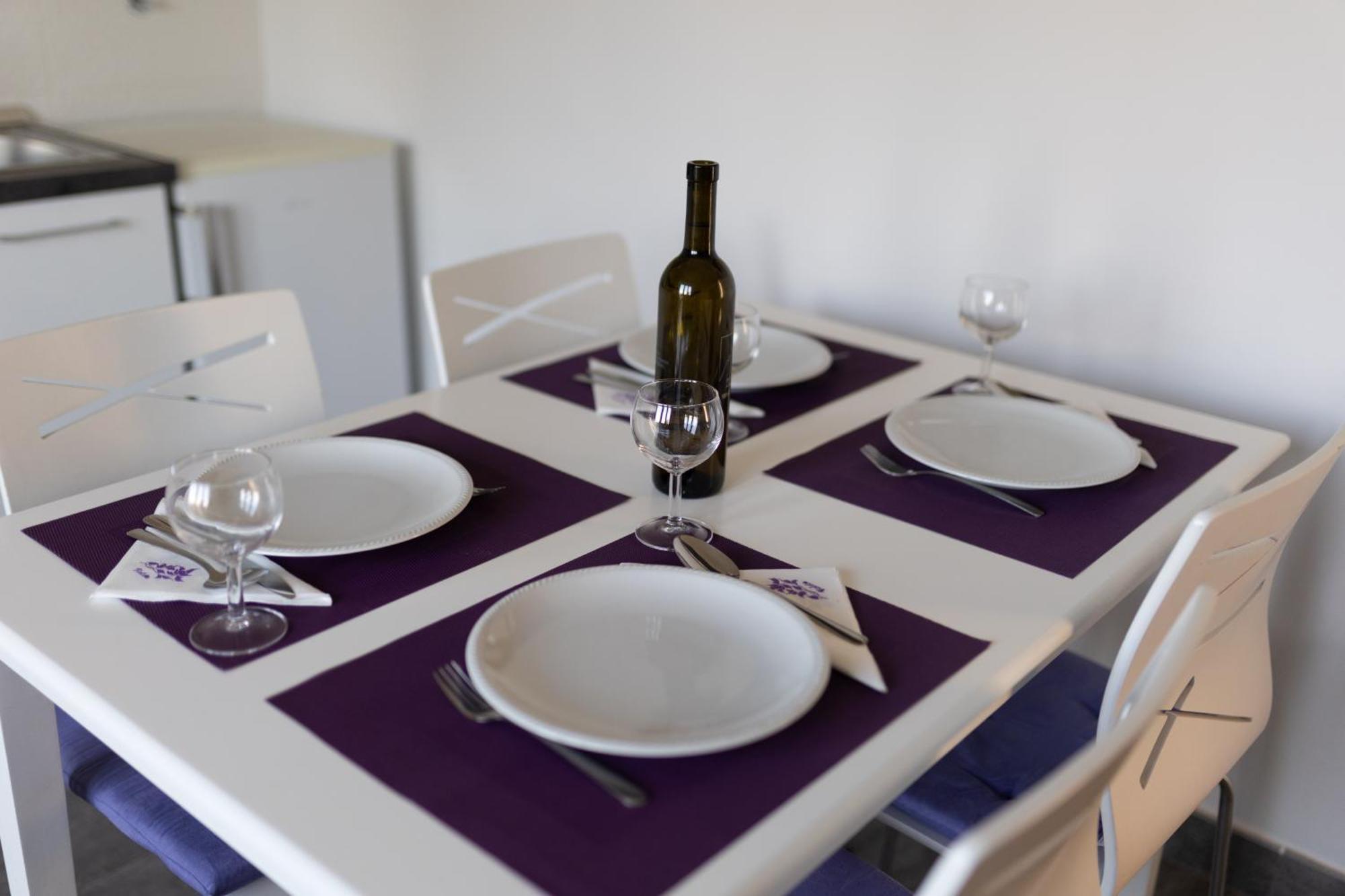 Apartments And Rooms Kod Keti Malinska Luaran gambar