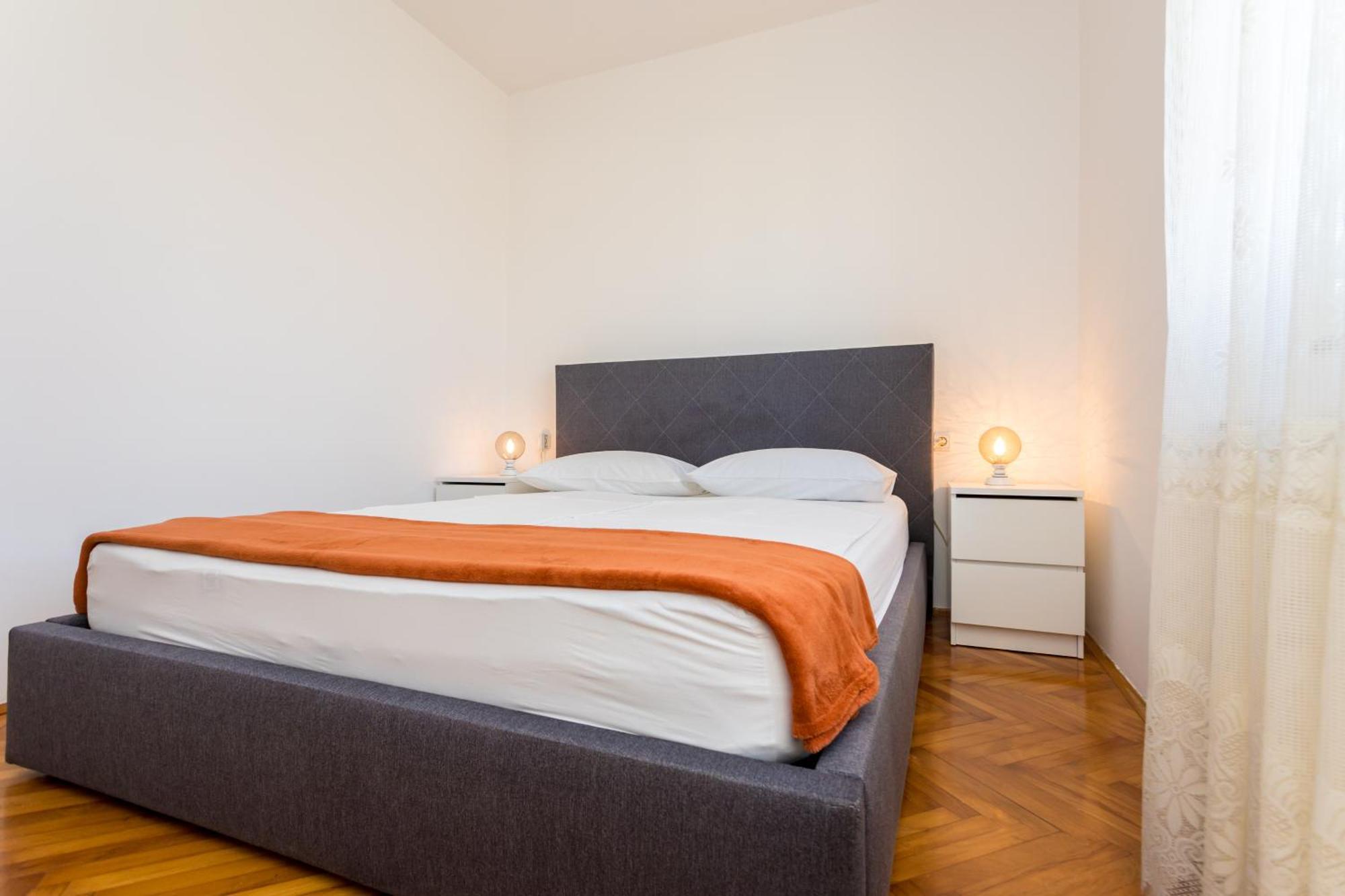 Apartments And Rooms Kod Keti Malinska Luaran gambar