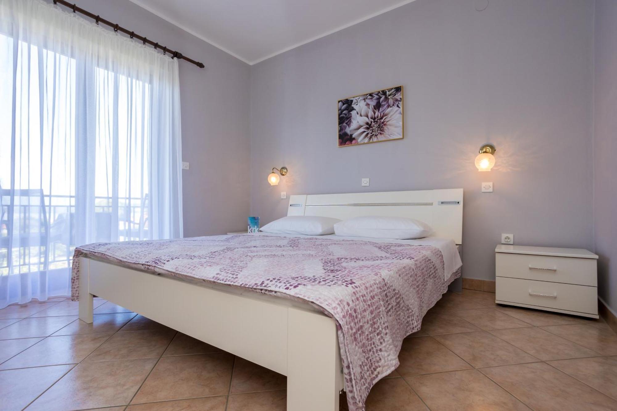 Apartments And Rooms Kod Keti Malinska Luaran gambar